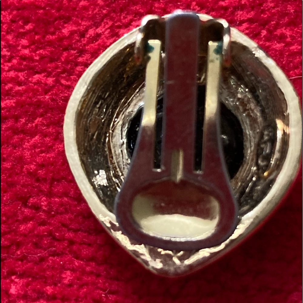 EUC VINTAGE AMERICAN FASHION JEWELS, INC GORGEOUS CLIP EARRINGS - Picture 5 of 7